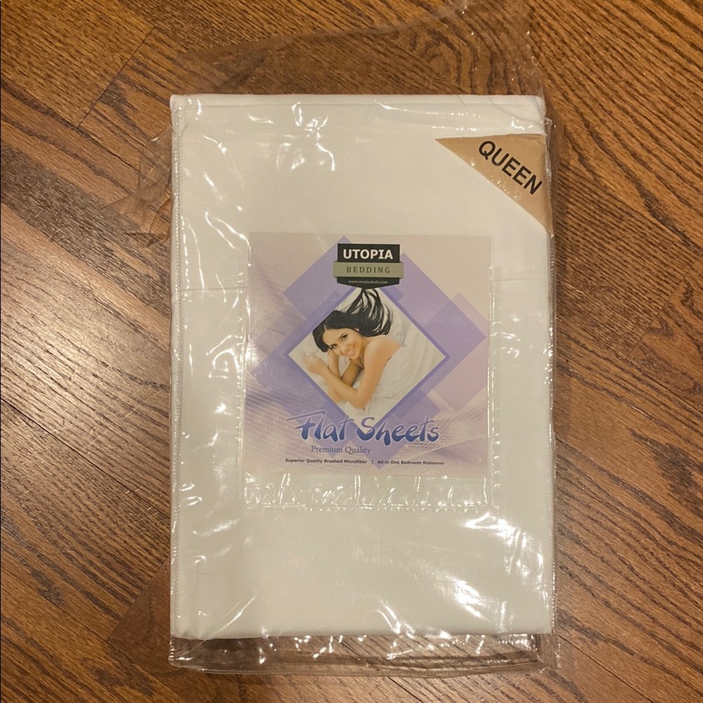 Bedding White Flat Sheet - Queen